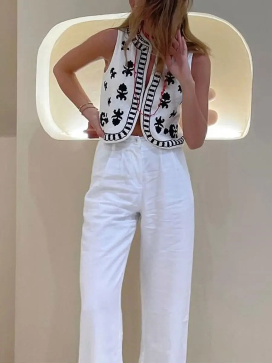 Womens summer embroidered vest vintage floral bohemian Vneck open front crop 250430Z