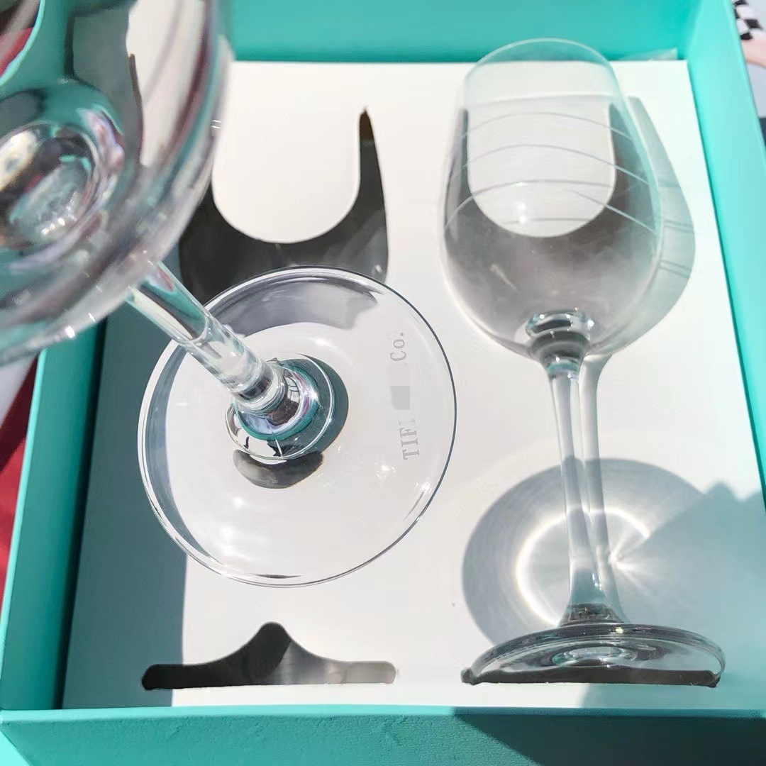 2025 new Champagne To Wedding Engagement Hand Birthday Red Wine Cup Gift Set Tail Glass