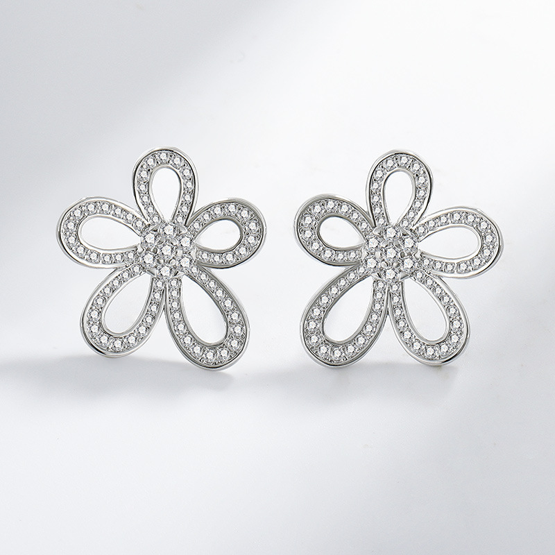 925 silver new five petal flower three piece set with luxurious diamond studded rings, necklaces, earrings, fashionable temperament for women