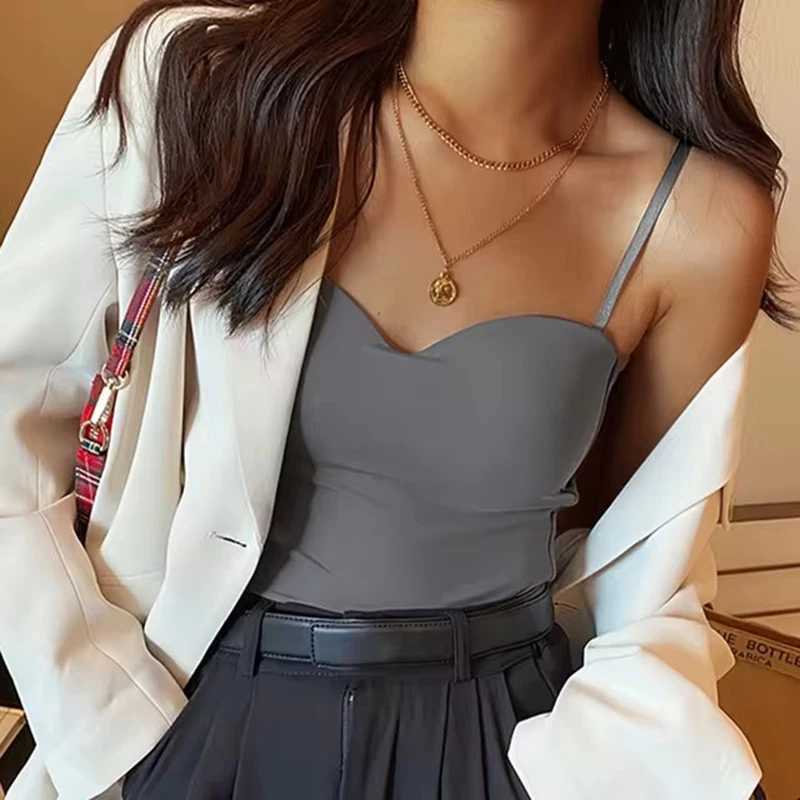 Womens summer silk trackless French back Camisol with built-in fixed cup and external spice packaging boxXJ250508
