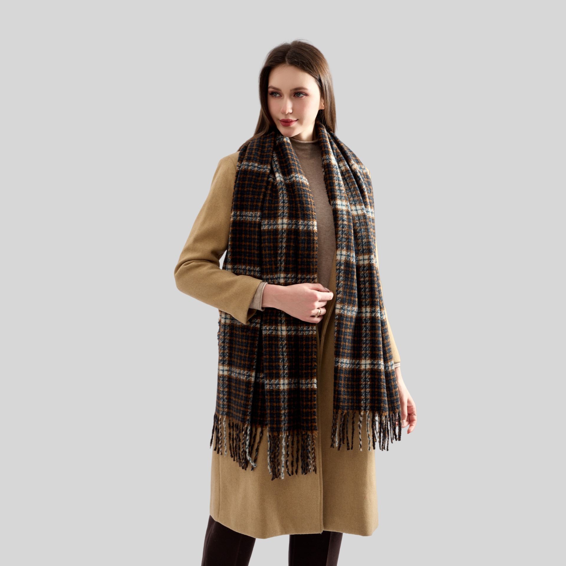 K664 2025 plaid scarf for women autumn and winter fashion new versatile long tassel shawl retro warm neck scarf