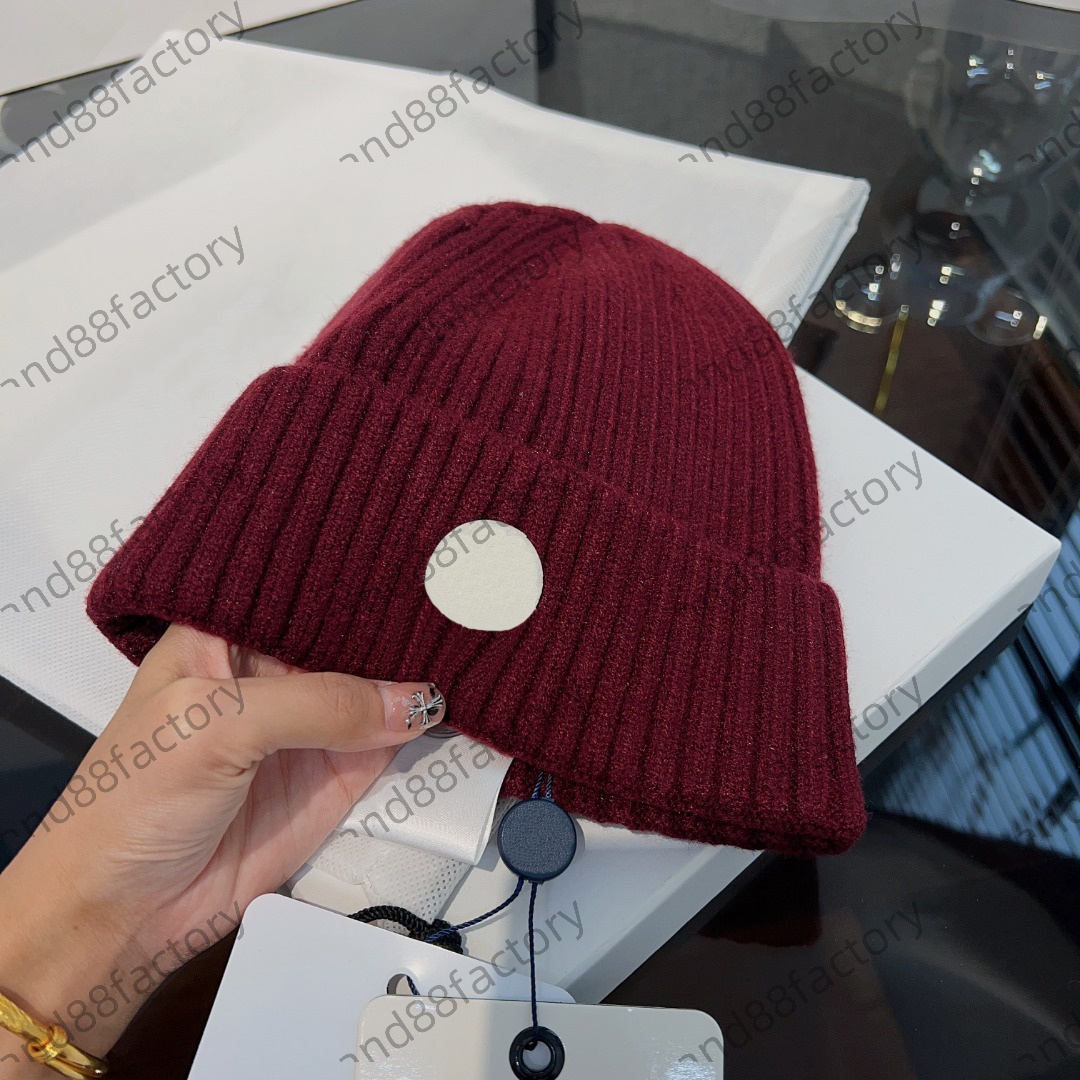 new designer beanie hat Men bonnet skull cap knit woman Classic Dark Grey Fashion Leisure plaid fall winter ski warm High Quality Box Free