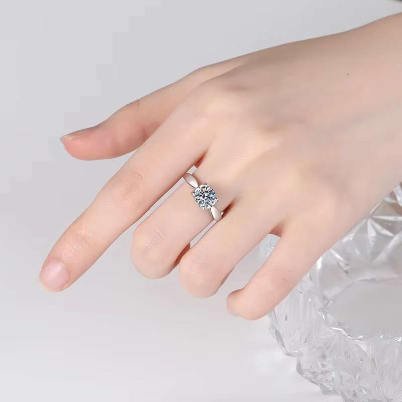 OEM Wholesale Promise Marriage Minimalist Stone Ring Stylish Thumb Pure Silver Women Wedding Moissanite Engagement Rings