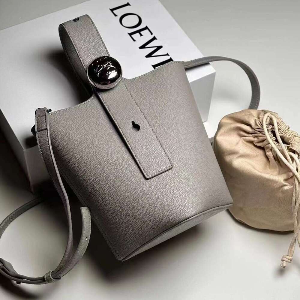 Star Style New Luo Jiagao Fixed Bucket Genuine Leather Women's Bag, Front Strap Adjustable Buckle Handbag, Single Shoulder Crossbody
