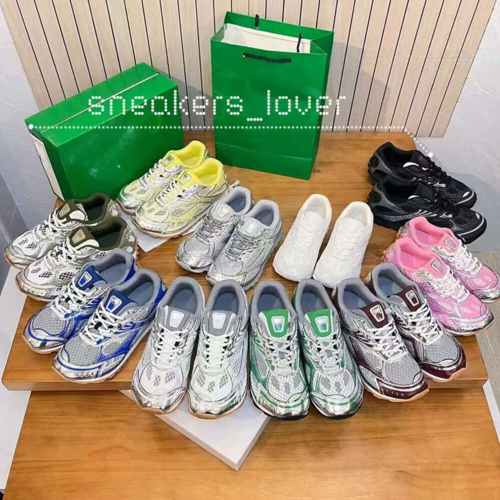Top Quality Sneaker Designer Runner Casual Women Men Trainers Metal Leather Mesh Nylon Fabric Sneakers Green Blue White Black Pink Heel Flat Shoes