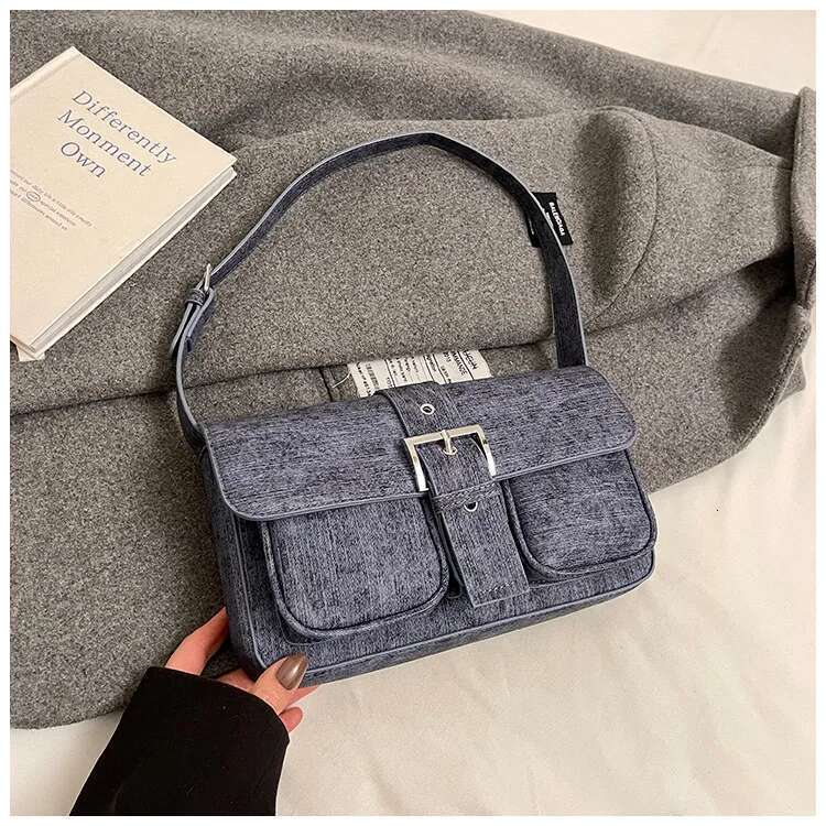 Women's Casual Underarm 2025 Spring New Model, A Small-niche Designed Shoulder and Crossbody Bag, Small Square Handheld Bag