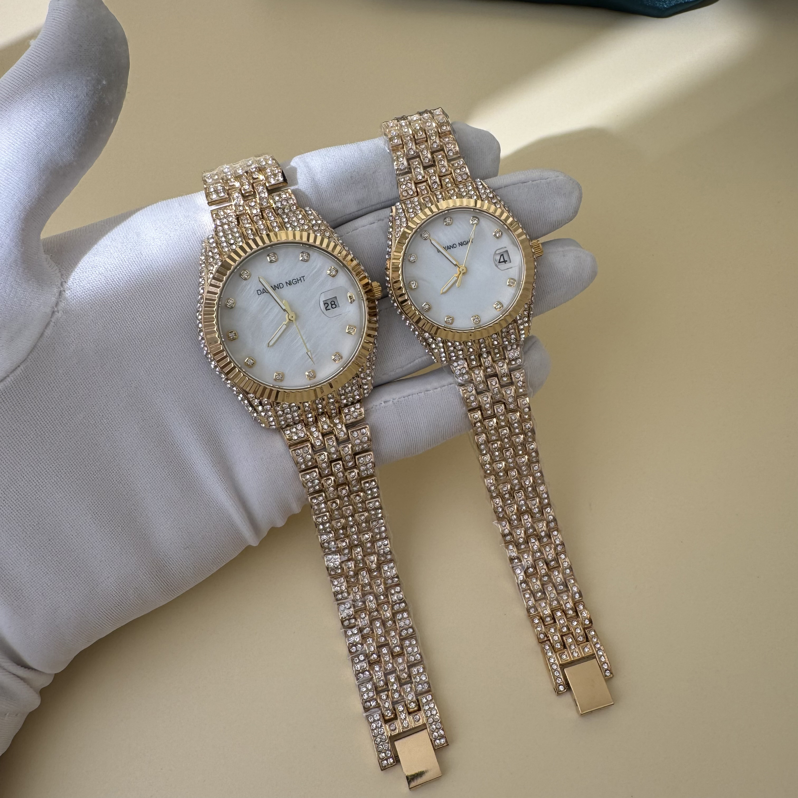 Luxury Diamond Couple's Watch | Quartz Wristwatch for Men & Women | Fashionable Dress Watch with Elegance| Perfect For Daily Wear, Evening Partie
