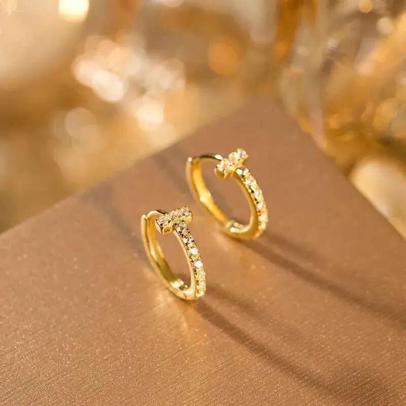 Stud Earrings Sterling Sier Fashion Sweet Tiny T-shaped Diamon Ear Buckle Exquisite Dias Gift For Girls Kids Lady designer bag