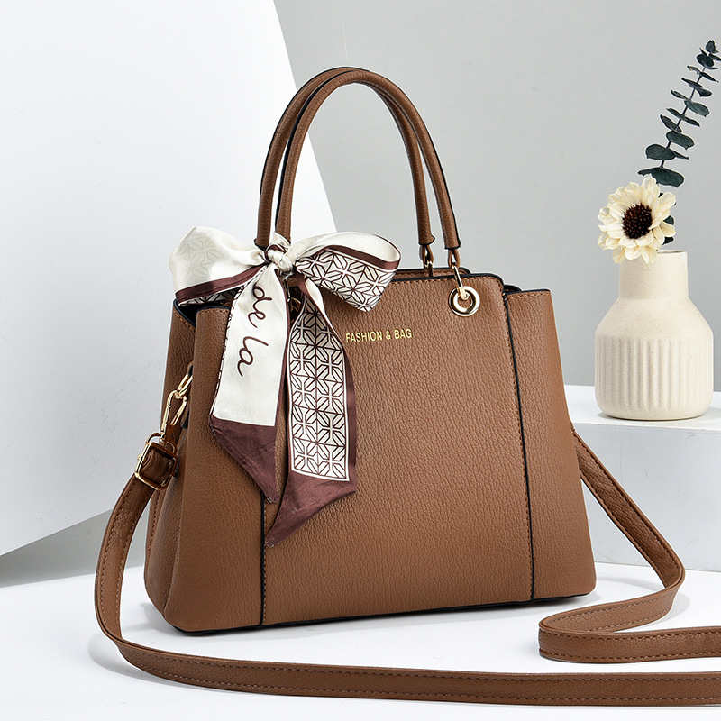 Hot Selling Fashion Crossbody Bag - Versatile Chic Shoulder Bag for Women, Fashionable Womens Summer Essential Free shipping