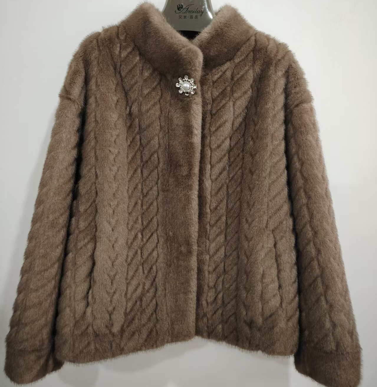 Elegantly Designed Women's Faux Mink Coat with Texture Ideal Autumn/Winter Layering Piece