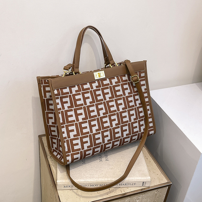Designer bag free shipping new fashionable high-end texture printed large capacity tote bag shoulder Shoulder Bags for women
