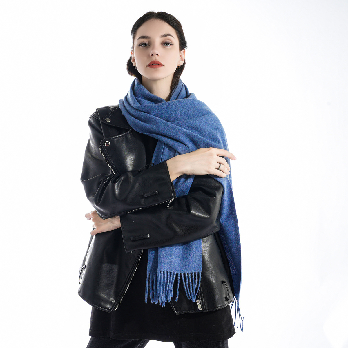 K675 Cross-border exclusive new spot solid color cashmere scarf thick warm long tassel couple scarf shawl dual use