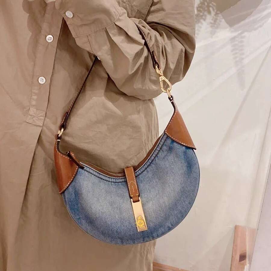 Japanese and Korean Instagram Trendy Zheng Xiujing Same Polo IDl Deer Leather Cowboy Crescent Cross Shoulder Carrying Underarm Saddle Songbag