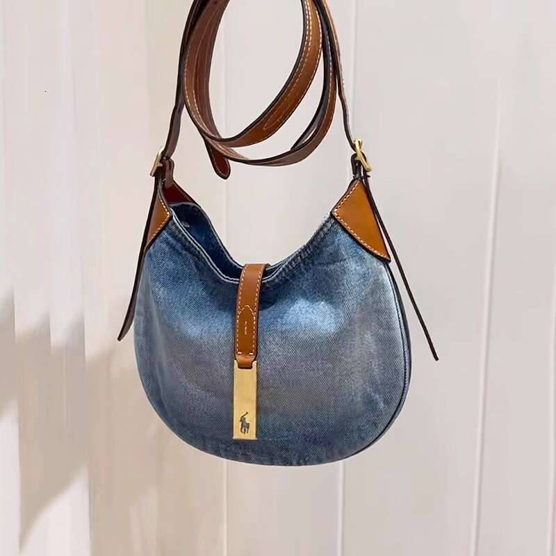 Japanese and Korean Instagram Trendy Zheng Xiujing Same Polo IDl Deer Leather Cowboy Crescent Cross Shoulder Carrying Underarm Saddle Songbag