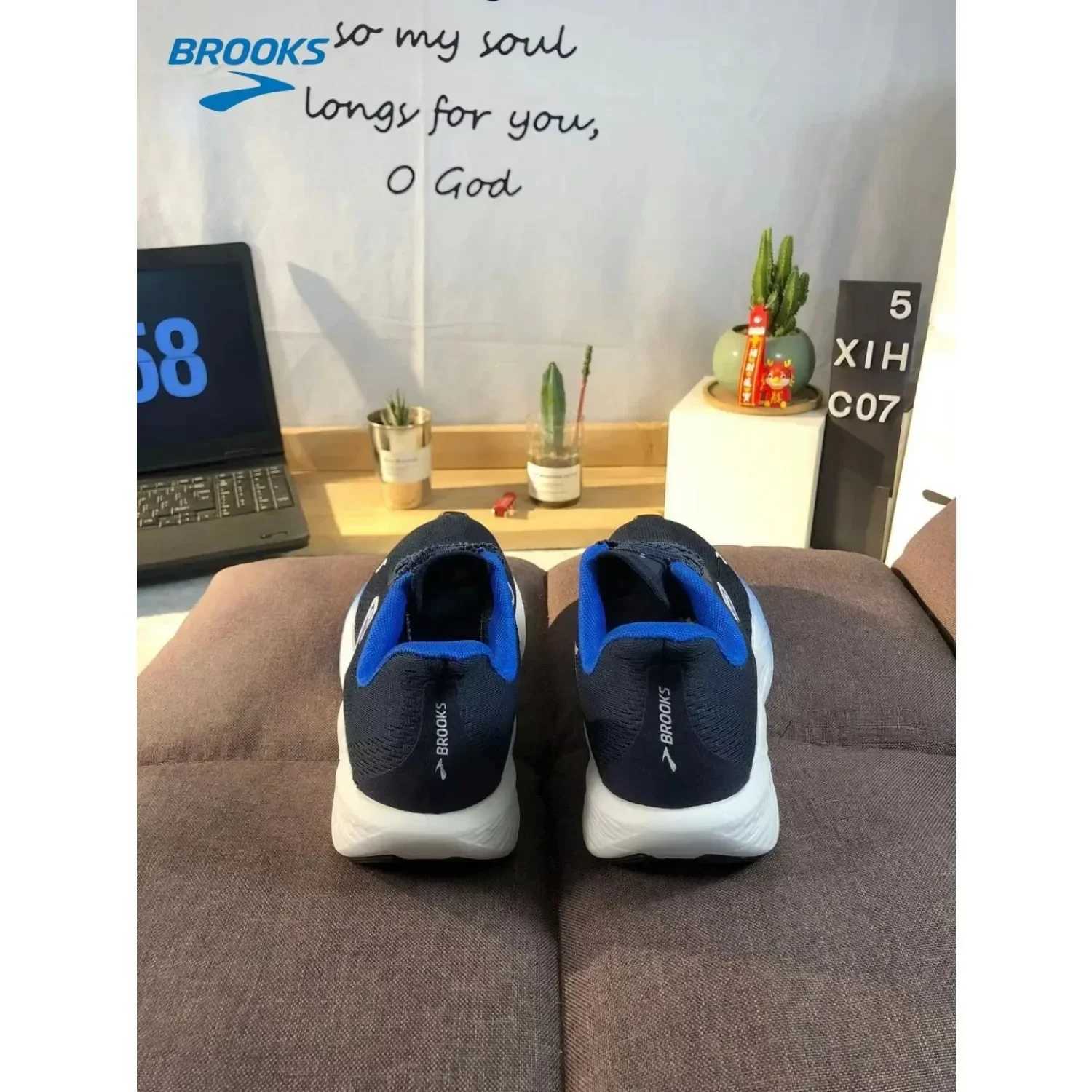 Brooks Womens Hyperion 2 Neutral Running Shoe Blue Shoes for Men Mens tennisC250510