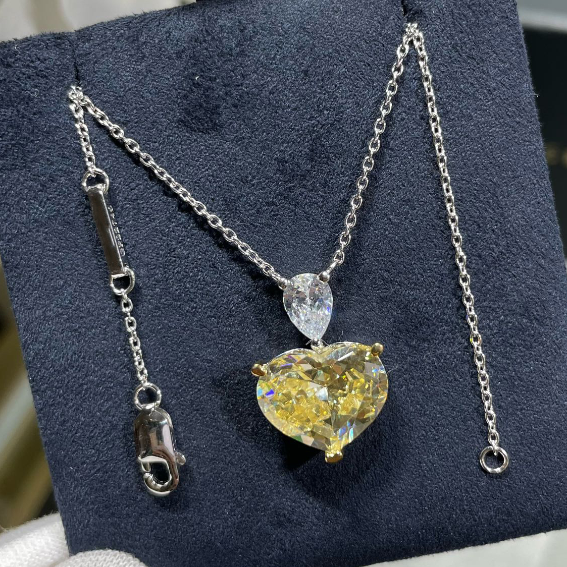 Flower 925 silver pendant necklace designer inlaid Czech crystal top quality never fade highest counter Advanced Materials crystal anniversary gift 020