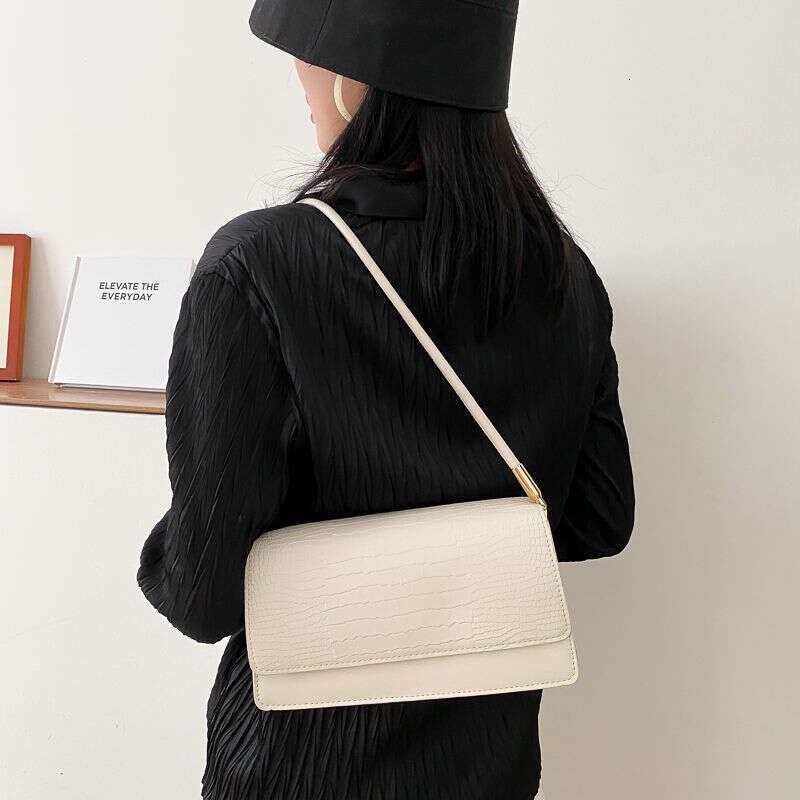 Small niche design armpit 2025 new high-end texture versatile single shoulder crossbody bag for women