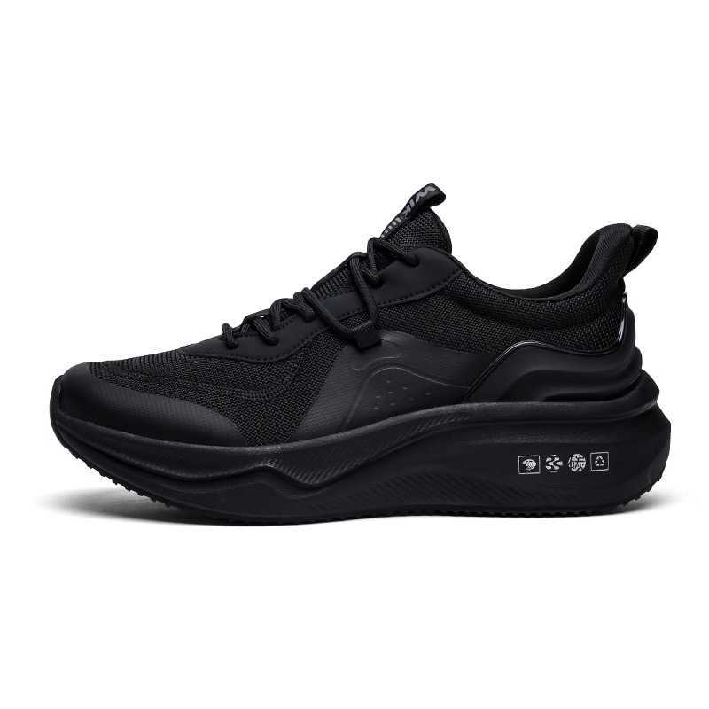 New style mesh breathable anti-odor anti-slip running shoes. Durable, ultra-light, soft sole shock-absorbing men's sports shoes. For couples.C250