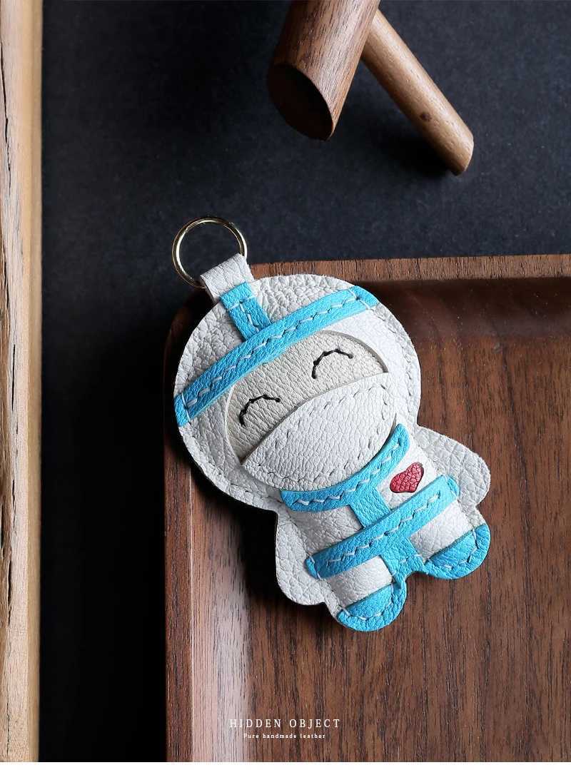 Handmade leather Bag charm Big White Cute Car Pendant DIY Material Bag Keychain Pendant Leather Bag Pendant Birthday gift Z250509