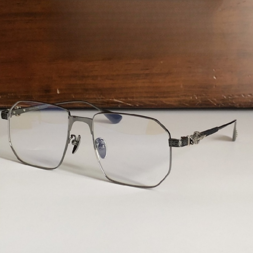 High Quality Men optical glasses Classic Luxury Designer Women eyeglass Titanium Punk Business Design Prescription Spectacle Frames with box 8098 SIZE
