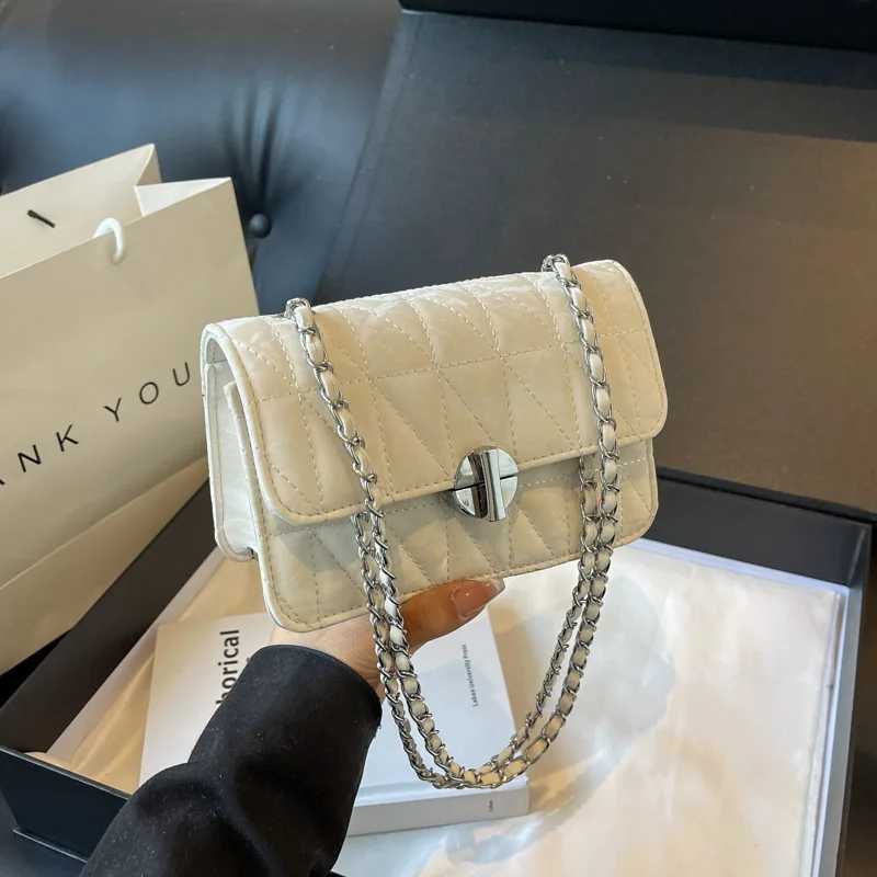 Fashion Women 2025 New Trendy High End Fashionable Versatile Single Shoulder Crossbody Bag Stylish Small Square Messenger Bag Z250512