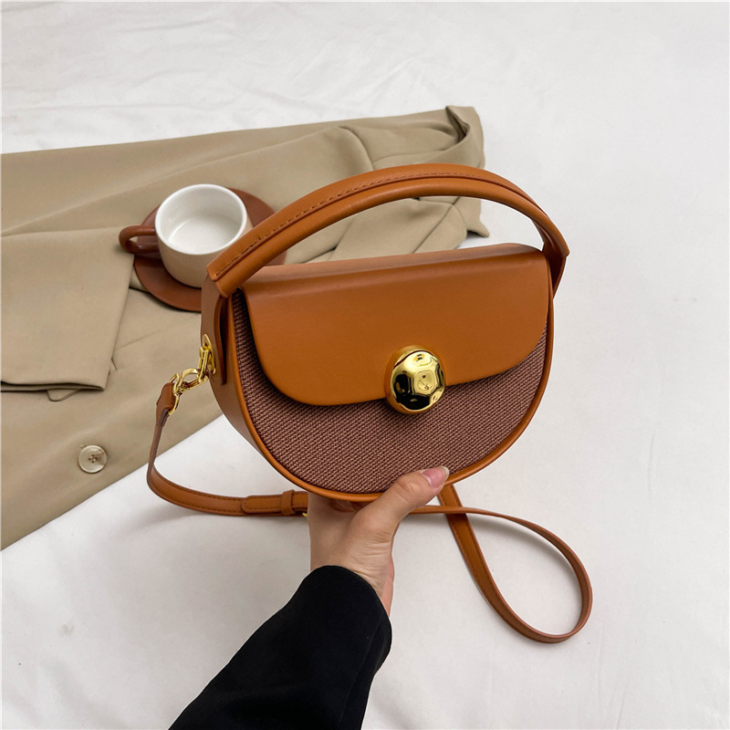 2025 New Women's Designer Bag Fashion Korean Edition Women's Slant Cross Fashion Single Shoulder Handbag Outdoor Leisure Bag High Quality Ev