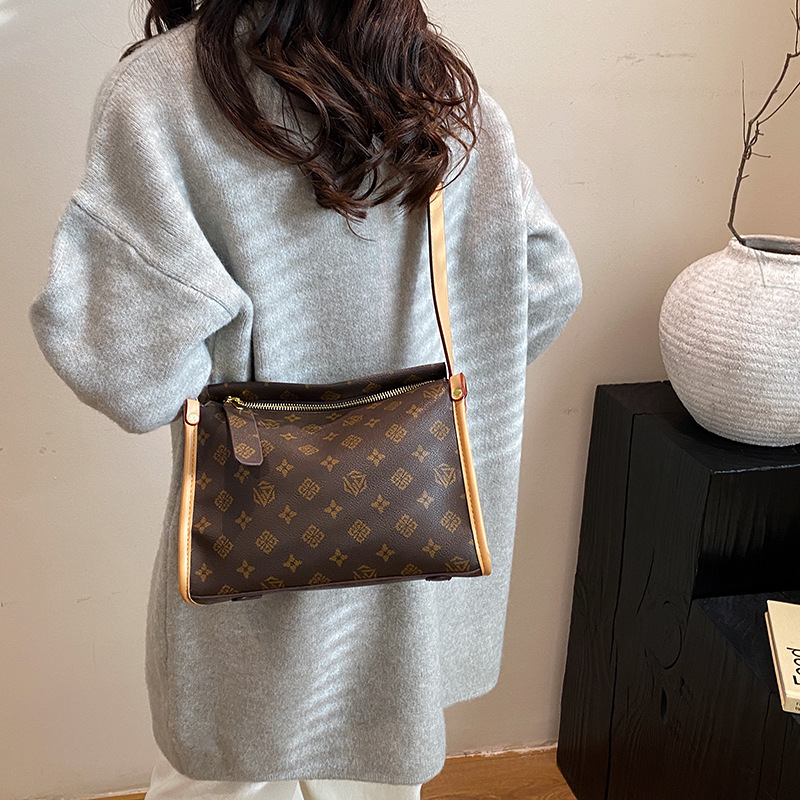 Designer Bag Luxury Bag Retro Print Shoulder Women S Versatile Fashion Shoulder Bag Crossbody Small Square