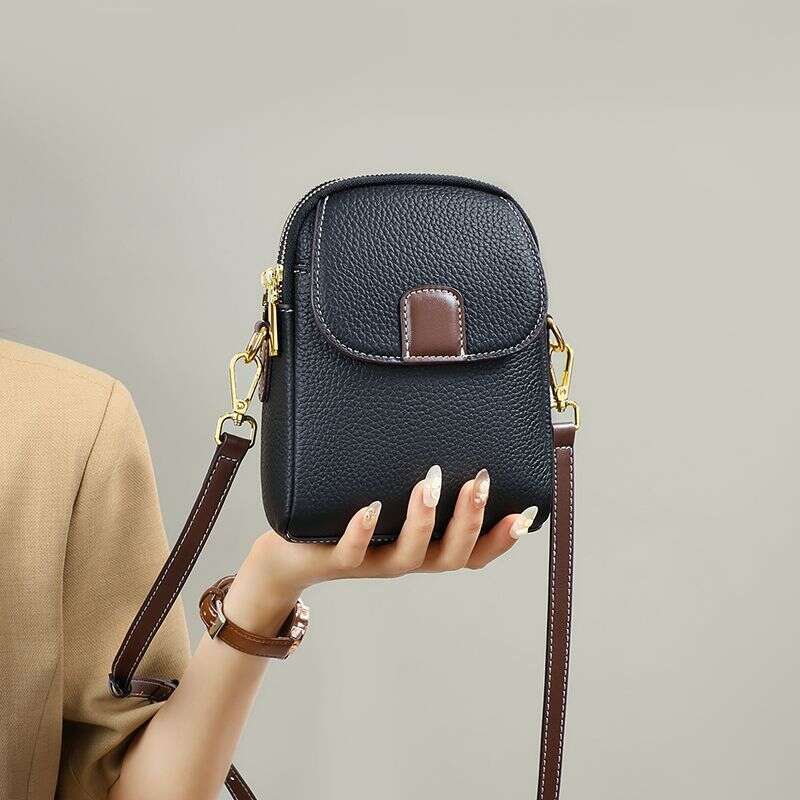 Free Shipping bags across body 2025 new designer bag for women luxury celebrity fashionable flip up handbag armpit shoulder bags