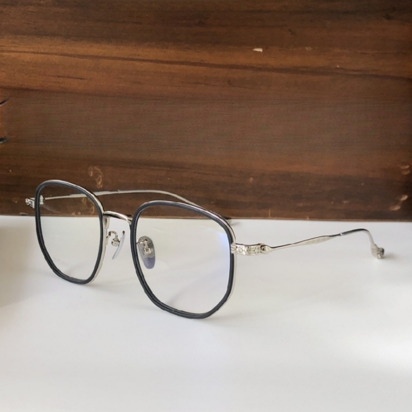 High Quality Men optical glasses Classic Luxury Designer Women eyeglass Titanium Punk Business Design Prescription Spectacle Frames with box 8097 SIZE