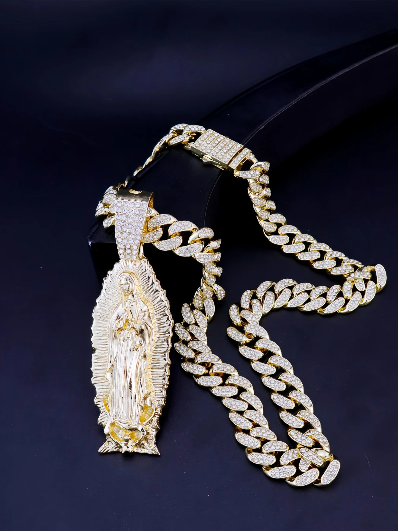 1 Piece Hip Hop Rock Punk Style 14K Gold Plated Virgin Mary Mother Pendant Necklace for Men and Women Cuban Chunky Chain 250509