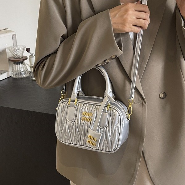 2025 Designer Luxury Boutique Small Square Bag Women's Pleated Shoulder / Crossbody Bag Summer Trendy Style Free shipping