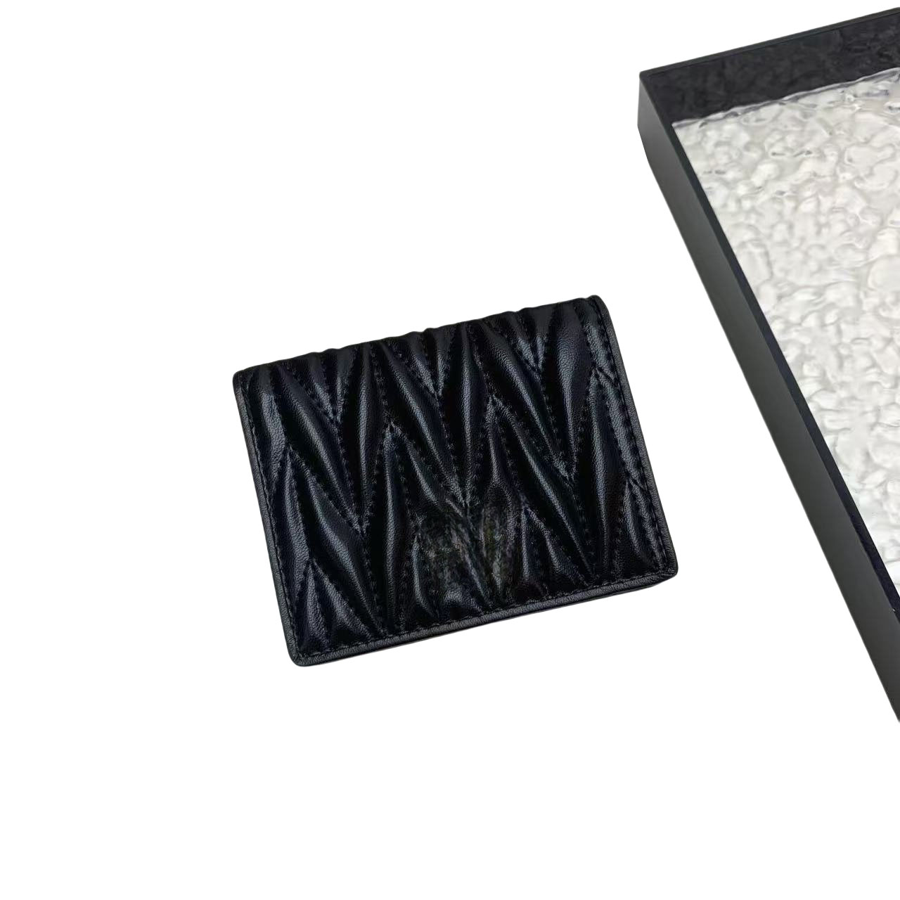 Classic high-quality fashionable women's wallets, genuine leather wallets, and credit card holders are all imported cowhide with free delivery inside and outside