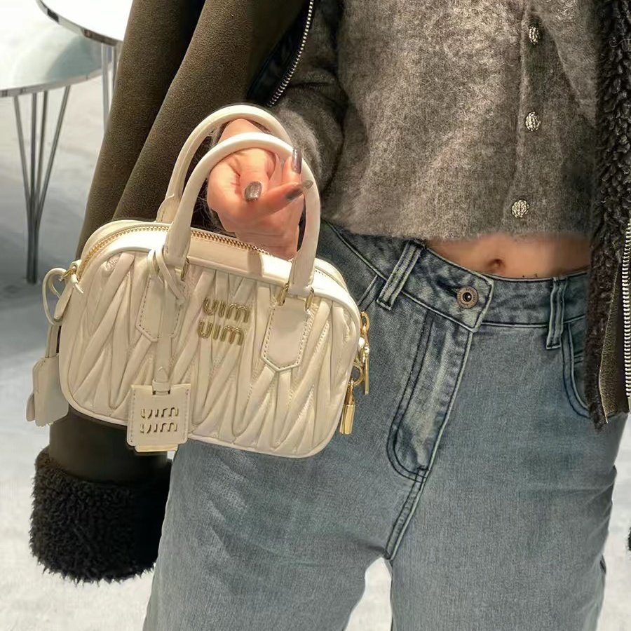 2025 New Designer Luxury Boston Bag for Women,Versatile Shoulder/Crossbody Bag with Chic Look Free shipping