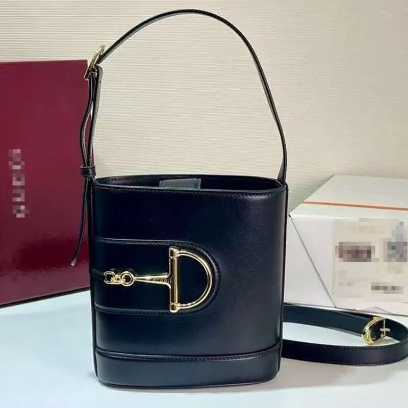 Fashionable Quilted Crossbody Bag - Women's Designer Handbag With Chain Strap & Dia Pattern Detailing