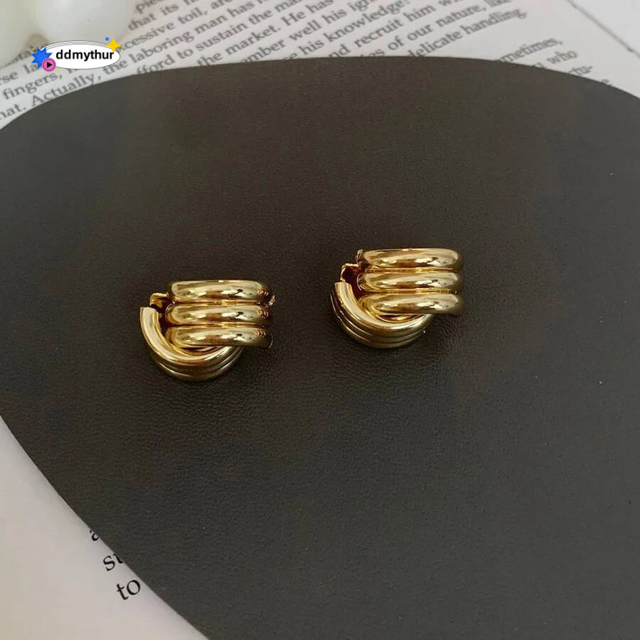 Vintage Geometric Interweaving Non Pierced Clip on Earrings for Ladies Irregular Line Design Ear Clips Wedding Party Jewelry ddmythur