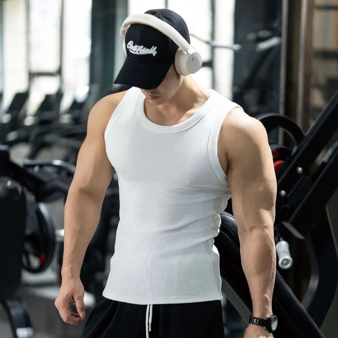 High Quality Threaded Tank Tops Stretch Tight Fit Vest Strong Muscle Building Strong Sleeveless Top Mens Sportswear Summer 250509