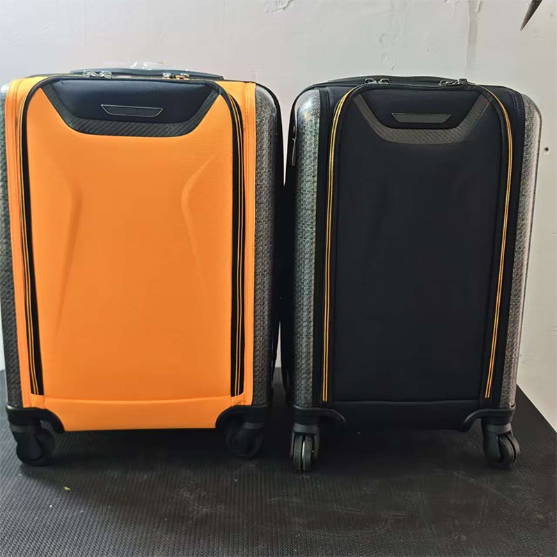 Suitcases Luggages Bags designer trolley case luxury business travel boarding cases wheels captain's case password trunk