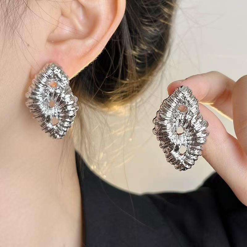 textured with a light and high-end feel, personalized earrings