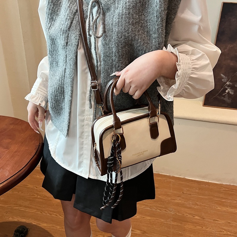 Top Quality Brand High Quality New Style Free Delivery Designer Bag This Year's Popular Small For Women In Autumn And Winter, Versatile 2024 New 
