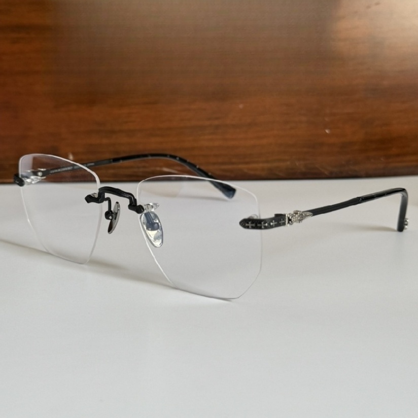 High Quality Men optical glasses Classic Luxury Designer Women eyeglass Titanium Punk Business Design Prescription Spectacle Frames with box 8086 SIZE