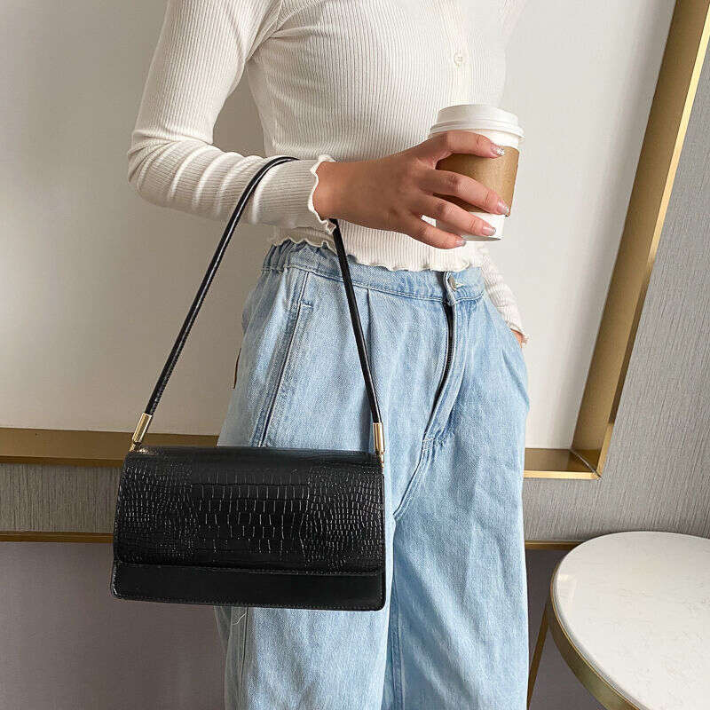 Small niche design armpit 2025 new high-end texture versatile single shoulder crossbody bag for women