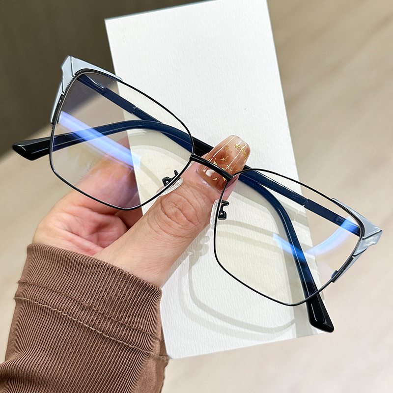 New Men Womens Sunglasses Hundred Matching Anti Blue Reading Glasses Metal Eyeglasses Frame net Red Vegan Face Repair Designer Decorative Glasses Can 