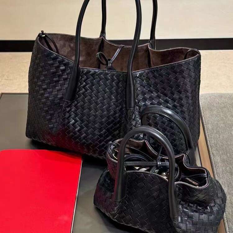 New hand woven women s capacity cowhide shoulder tote fashionable handbag simple large bag commuting