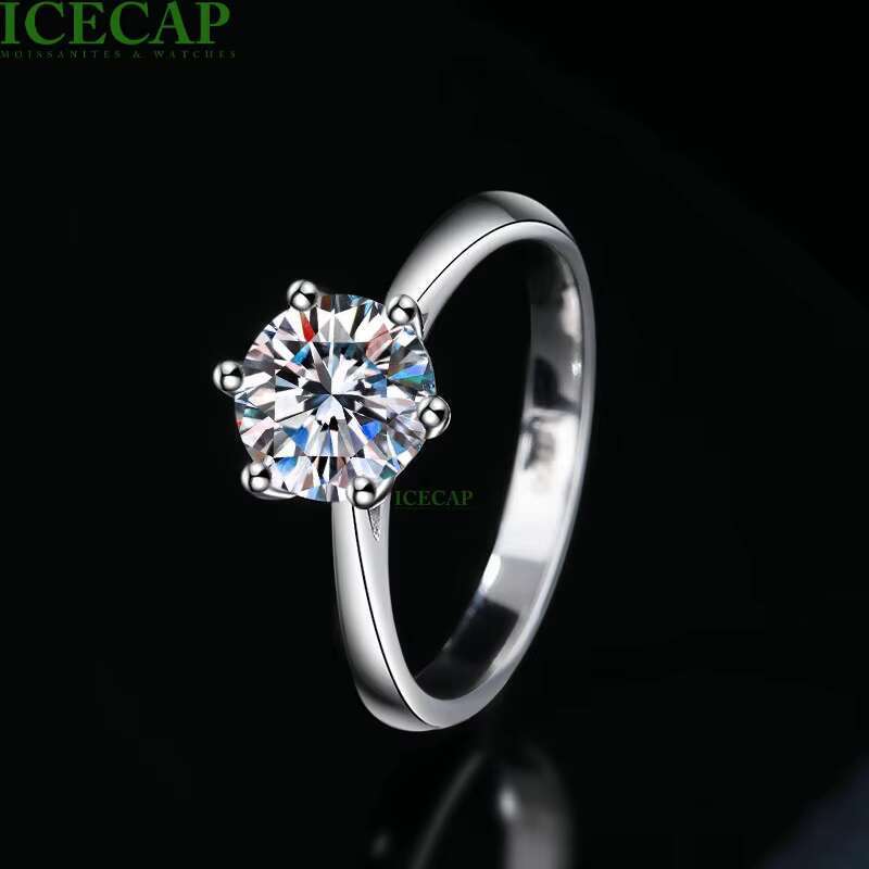 Best Selling Concise 925 Silver Sterling Engagement Ring Customized Moissanite Diamond Wedding Solitaire for Trendy Parties