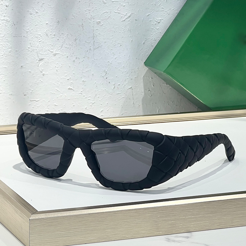 Designer sunglasses men Chunky plate 1303 six-sided oversized frame glasses Fashion classic brand sunglasses for women style original box