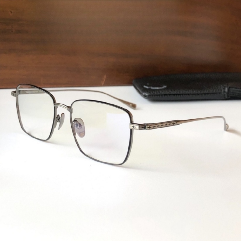 High Quality Men optical glasses Classic Luxury Designer Women eyeglass Titanium Punk Business Design Prescription Spectacle Frames with box 8010 SIZE