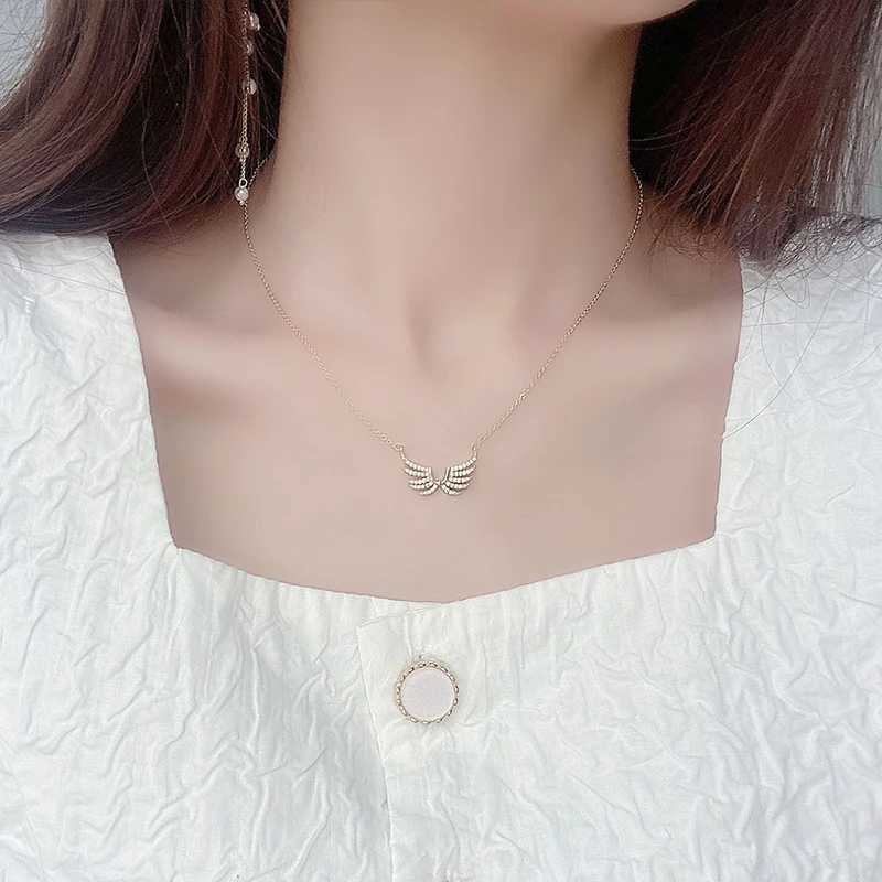 14k Plated Gold Exquisite simplicity Angel Wings Necklace Charm Short Design Clavicle Zircon Women Necklace Birtay Gift PendantXJ250510