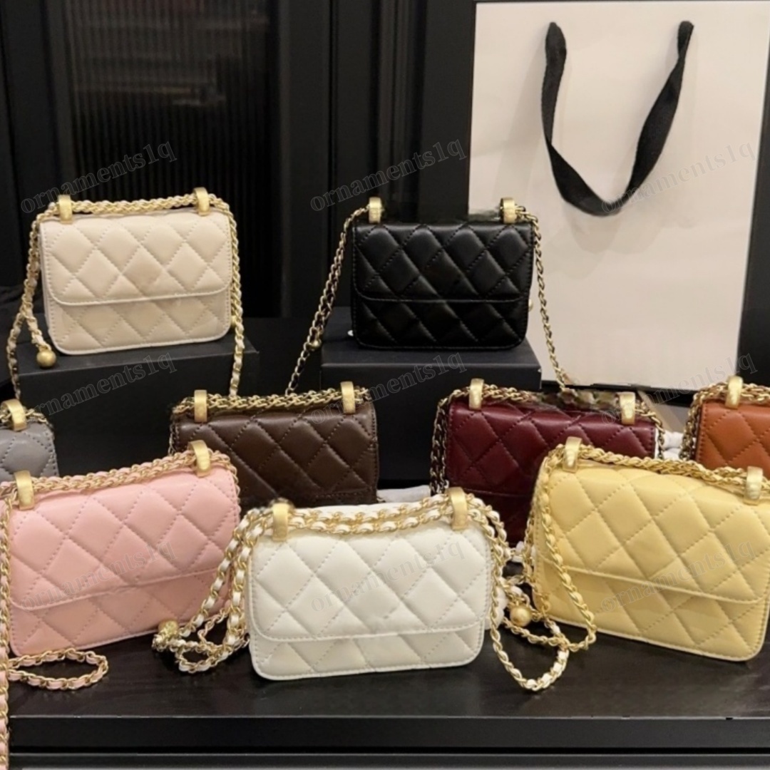 Luxury Cosmetic Bag with Shoulder Strap Crossbody Bag High Quality Leather Mini Lipstick Bag Designer Makeup Bag Mini Cute Womens Vanity Case Shoulder Bag with Chain