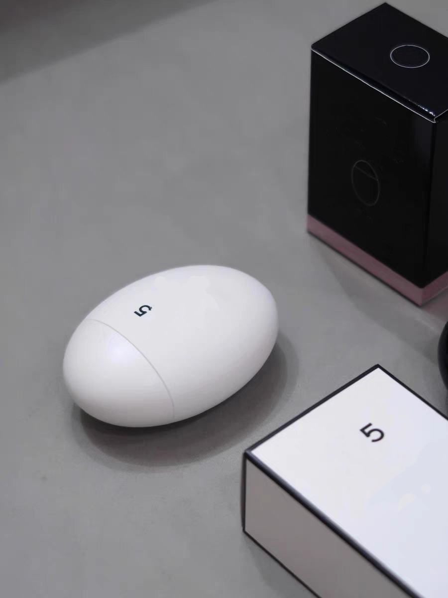 Brand Moisturizing Nourishing Hand Cream La Creme Main N 5 Egg Hands Skin Care 50Ml 1.7Fl.Oz. Drop Delivery Health Beauty Makeup