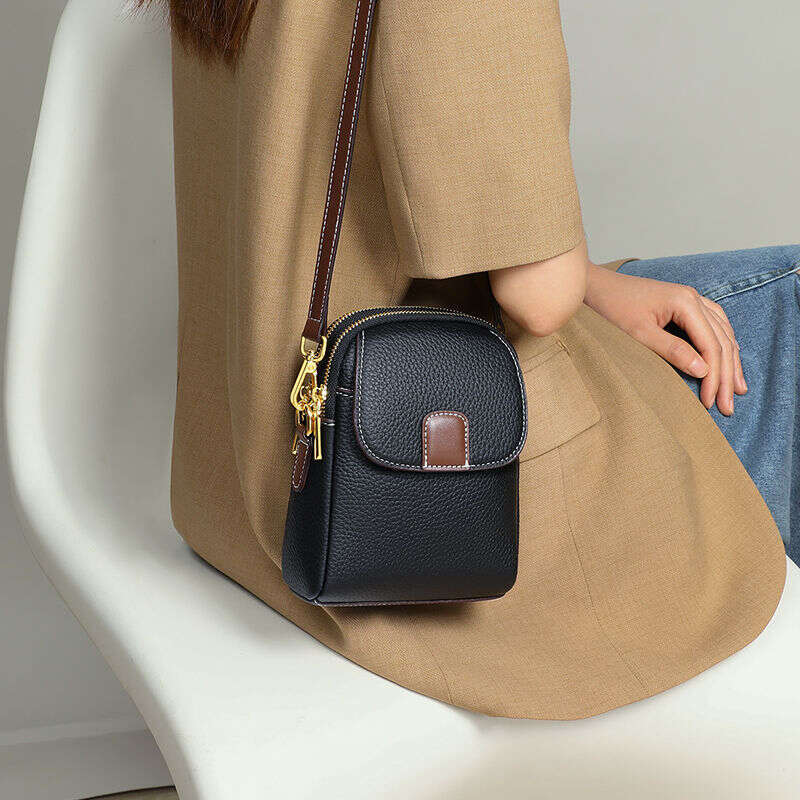 Free Shipping bags across body 2025 new designer bag for women luxury celebrity fashionable flip up handbag armpit shoulder bags